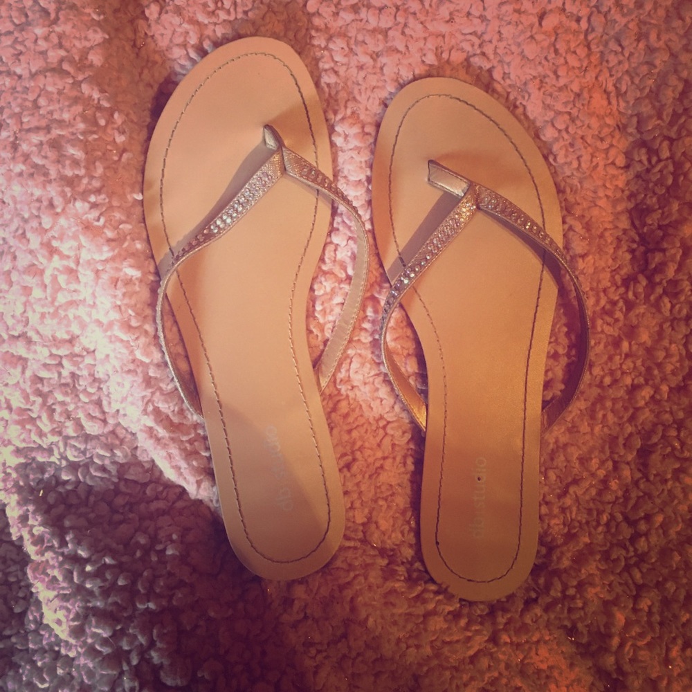 Crystal flip flops
